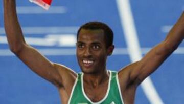 El etíope Kenenisa Bekele remató el primer doblete de fondo en unos campeonatos del mundo al ganar la final de 5.000 metros en un vibrante mano a mano con el defensor del título, el estadounidense Bernard Lagat, seis días después de haber obtenido cu cuarto título consecutivo en 10.000.