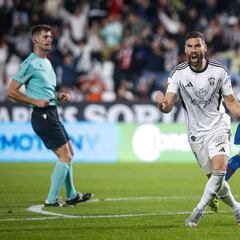 El Albacete remonta ante el Huesca con un doblete de Puertas