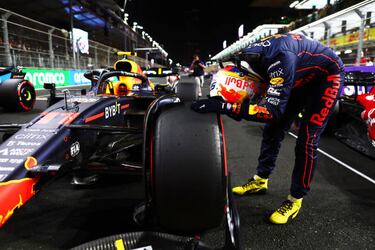 Checo Pérez logra su primera pole position en Fórmula 1