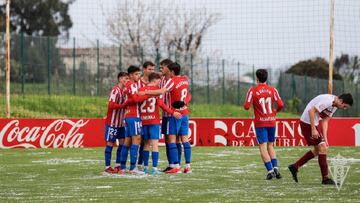El Real Sporting de Gijón B goleó a la UD Gijón Industrial (3-0) en el partido correspondiente a la Jornada 33 en el Grupo 2 de Tercera División RFEF disputado en el Campo 1 de Mareo.