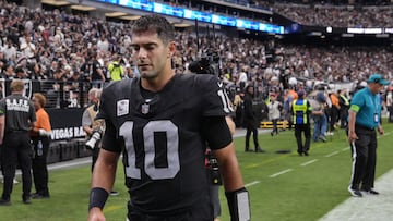 The veteran quarterback now finds himself without a team to play for as the Raiders seemingly opted to create more cap space to work with going forward.