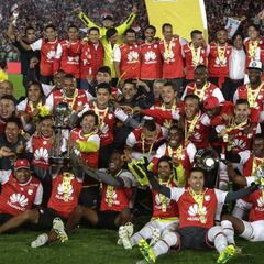 Nueve anécdotas de Santa Fe en su cumpleaños número 79