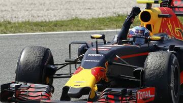 Verstappen celebra su victoria en España.