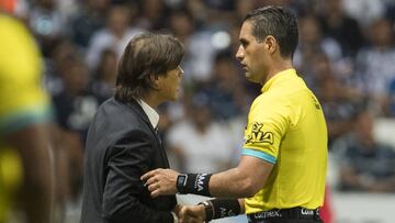 Matías Almeyda sufre su primera expulsión en la Liga MX