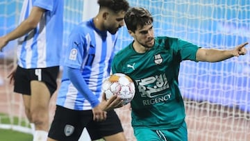 Jos&eacute; &Aacute;ngel Pozo celebra uno de sus goles con la camiseta del Al Ahli de Catar.