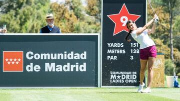 Cayetana Fernández brilla en el RACE: a un golpe de la cabeza