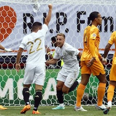 Italia le da las vacaciones a Koeman