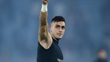 Soccer Football - World Cup - South American Qualifiers - Uruguay v Venezuela - Estadio Centenario, Montevideo, Uruguay - June 10, 2025 Uruguay's Santiago Mele celebrates after the match REUTERS/Andres Cuenca