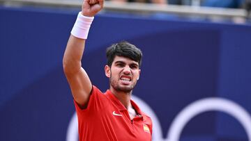 Carlos Alcaraz celebra un punto ante Tommy Paul.