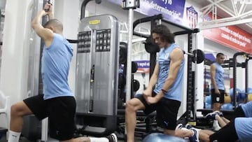 Uruguay entrena antes del partido ante colombia en la sede de Junior de Barranquilla