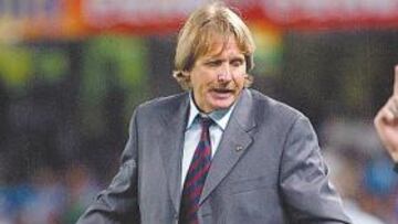 <b>EN APUROS. </b>Bernd Schuster no puede permitirse un nuevo tropiezo esta tarde.