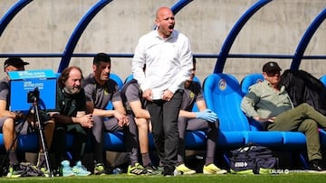 José Alberto, entrenador del Racing.