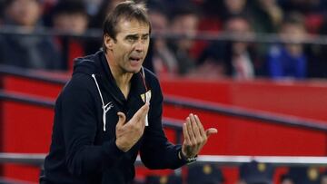 Lopetegui, en un partido con el Sevilla.