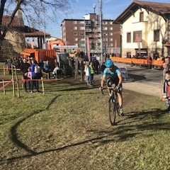 Los Izagirre dominan en casa con doblete en Guipúzkoa