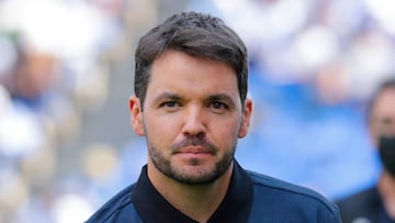 PUEBLA, MEXICO - MAY 08: Nicolas Larcamon head coach of Puebla looks on during the playoff match between Puebla and Mazatlan FC as part of the Torneo Grita Mexico C22 Liga MX Cuauhtemoc Stadium on May 8, 2022 in Puebla, Mexico. (Photo by Jam Media/Getty Images)