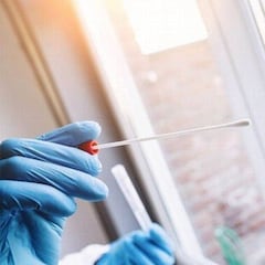 Así pones en peligro a tus familiares al hacerte un test antes de Navidad