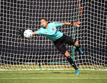 La Selección Colombia Femenina Sub 17 realizó su segunda jornada de entrenamientos en la India antes de su debut en el Mundial. Carlos Paniagua ya tiene el grupo completo.