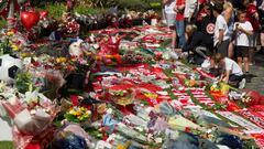 Anfield se despide de Diogo Jota y André