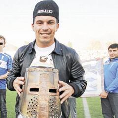 El mensaje que le dedicó Medel a Mirosevic en redes sociales