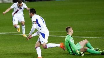 Kike García celebra su gol al Barça.