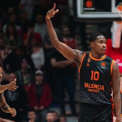 El líder congela al Estrella Roja