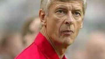 <b>FUTURO BLANCO</b> Muchos rumores apuntan a que Wenger podría ser el nuevo técnico del conjunto presidido por Fernando Martín.