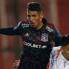 El contrato de Saldivia le suma un problema a Colo Colo en la FIFA