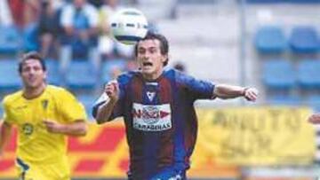 <b>CAMBIO DE AIRES. </b>Llorente puede reforzar en breve la delantera de los blanquivioletas.