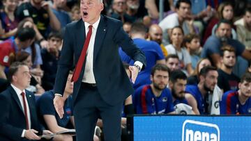 BARCELONA, 24/05/2023.- El entrenador del del Barça, Sarunas Jasikevicius, durante el partido de la jornada 34 de la Liga Endesa que Barça y UCAM Murcia juegan este miércoles en el Palau Blaugrana, en Barcelona. EFE/ Andreu Dalmau
