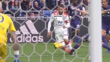 La gran goleada del Olympique de Lyon al Toulouse (5-1)