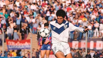 Diego Pablo Simeone, en sus inicios con Velez.