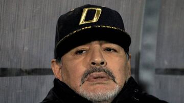 Maradona, internado de urgencia por un sangrado estomacal