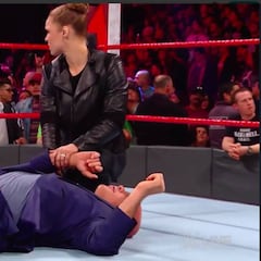 Triple H 'se la devuelve' a Rousey y ella promete guerra: "Esto está lejos de terminar"