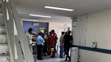 Video: Rescatan a ocho personas atrapadas en elevador del IMSS en Guadalajara