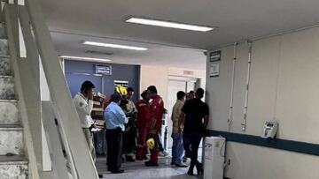 Rescatan a ocho personas atrapadas en elevador del IMSS en Guadalajara