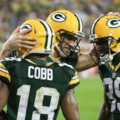 Aaron Rodgers simplemente hace fácil lo difícil