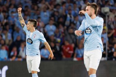 2-1. Alfonso González celebra el primer gol que marca en el minuto 83 de encuentro.