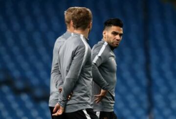 Falcao entrena en Manchester para el duelo de Champions