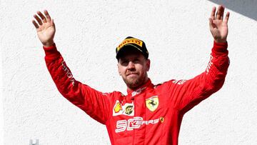 Formula One F1 - Hungarian Grand Prix - Hungaroring, Budapest, Hungary - August 4, 2019   Ferrari&#039;s Sebastian Vettel waves to fans after finishing in third place   REUTERS/Bernadett Szabo