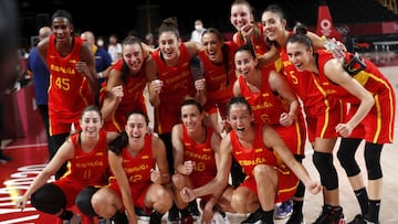 La Selecci&oacute;n femenina, celebra el pase a cuartos de los Juegos Ol&iacute;mpicos de Tokio 2020 como primera de grupo.
 