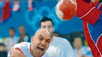 <b>DAMNIFICADO. </b>Lozano se ganó en Pekín seguir en la Selección.