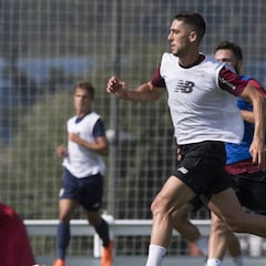 Sabin Merino apurará sus opciones con Berizzo