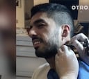 Luis Suárez se tatúa su famosa celebración en el cuello