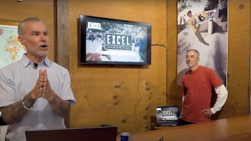 Fundadores The Boardr haciendo una presentación