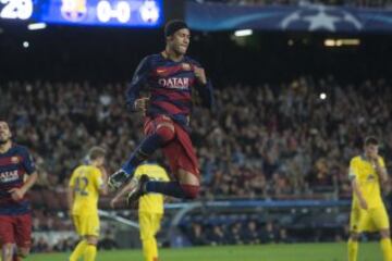 Alegr¨ªa de Neymar despu¨¦s de anotar de penalti