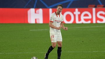 Luuk de Jong, tras anotar un gol con el Sevilla.