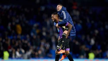 SAN SEBASTIAN, SPAIN - FEBRUARY 05: Cyle Larin and Sergio Leon of Real Valladolid CF celebrate the victory after the LaLiga Santander match between Real Sociedad and Real Valladolid CF at Reale Arena on February 05, 2023 in San Sebastian, Spain. (Photo by Ion Alcoba/Quality Sport Images/Getty Images)