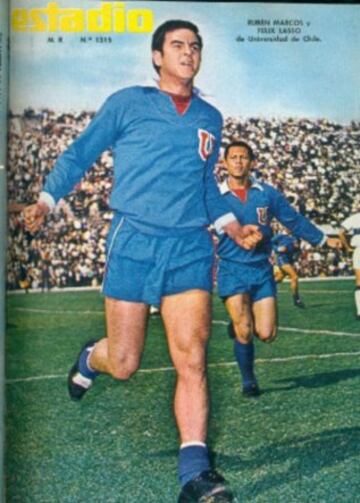 El 28 de julio de 1968, el 'Siete pulmones' anotó tres goles en el triunfo por 4-3 ante Colo Colo en el Estadio Nacional. Una noche Inolvidable.