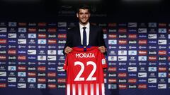 Soccer Football - Atletico Madrid present new signing Alvaro Morata - Wanda Metropolitano, Madrid, Spain - January 29, 2019   Atletico Madrid&#039;s new signing Alvaro Morata displays his shirt during the presentation   REUTERS/Sergio Perez