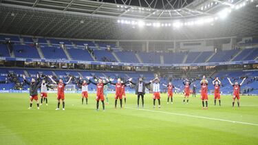 El 'Sí, se puede' ya retumba en las gradas de Anduva